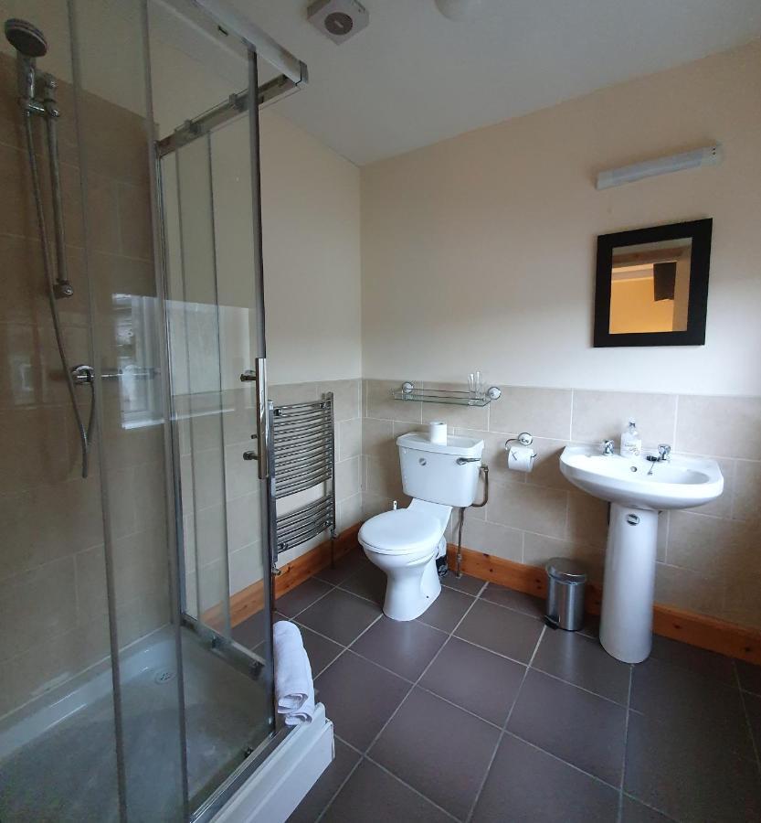 The Bowers Bar & Restaurant Otel Ballinrobe Dış mekan fotoğraf