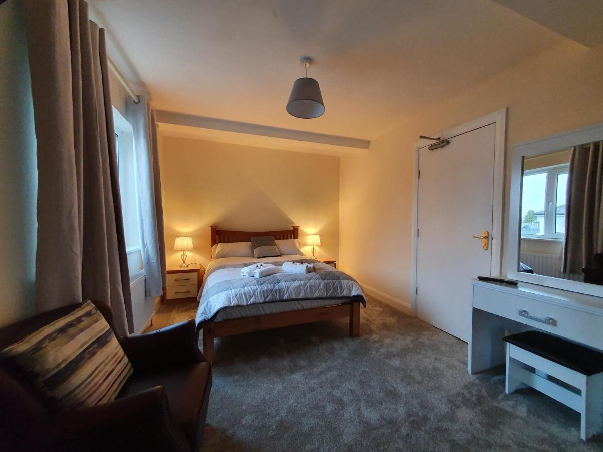 The Bowers Bar & Restaurant Otel Ballinrobe Dış mekan fotoğraf